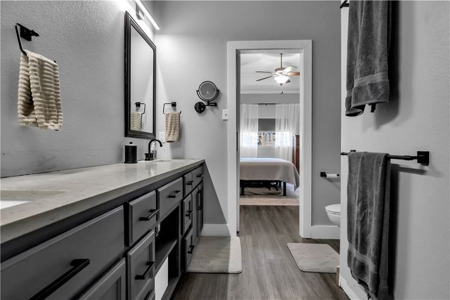 2012 Chesapeake Bay Dr, Portland, TX 78374