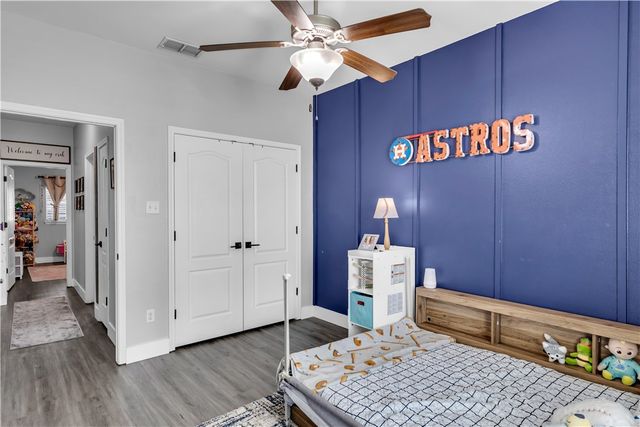 2012 Chesapeake Bay Dr, Portland, TX 78374