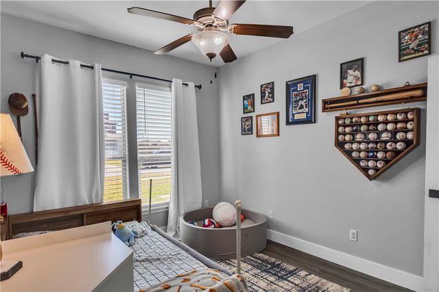 2012 Chesapeake Bay Dr, Portland, TX 78374