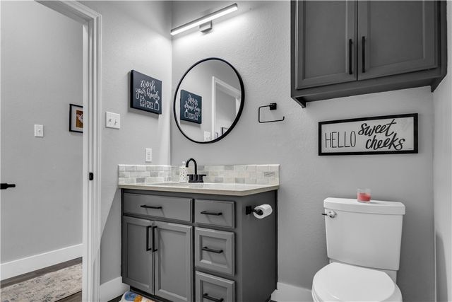 2012 Chesapeake Bay Dr, Portland, TX 78374