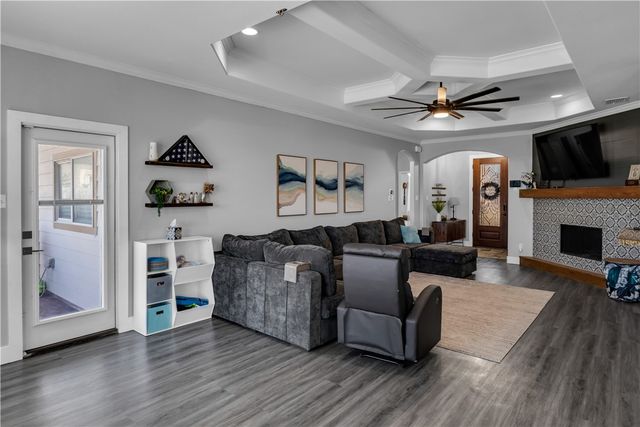 2012 Chesapeake Bay Dr, Portland, TX 78374