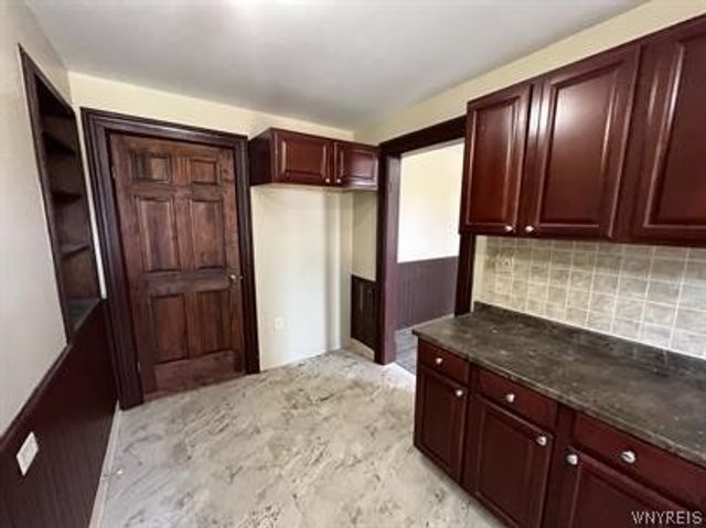 285 Clinton Street, Lockport City, NY 14094