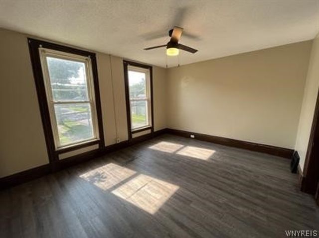 285 Clinton Street, Lockport City, NY 14094