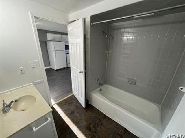 285 Clinton Street, Lockport City, NY 14094