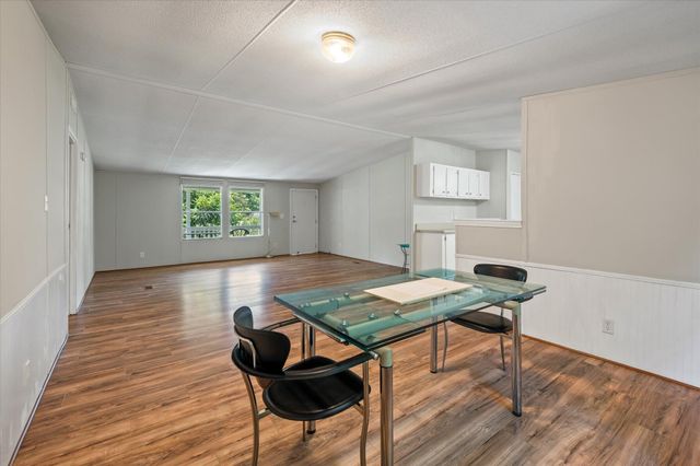 125 Fall Creek Boulevard, Summerville, SC 29483