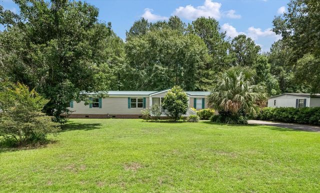 125 Fall Creek Boulevard, Summerville, SC 29483
