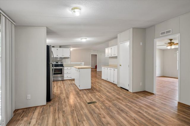 125 Fall Creek Boulevard, Summerville, SC 29483