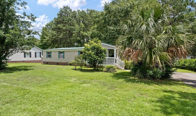 125 Fall Creek Boulevard, Summerville, SC 29483