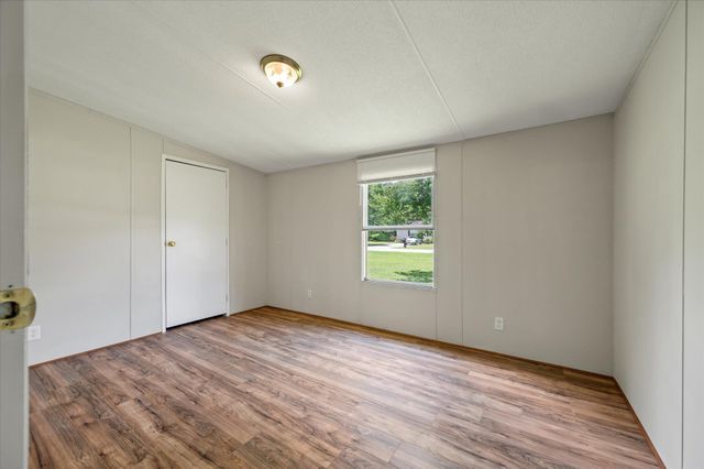 125 Fall Creek Boulevard, Summerville, SC 29483