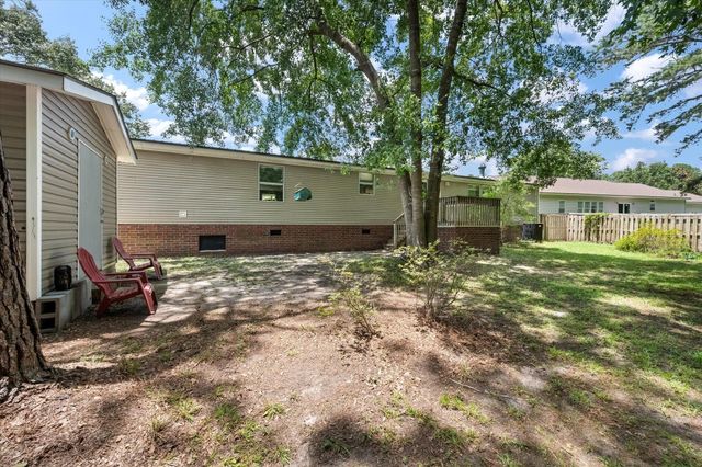 125 Fall Creek Boulevard, Summerville, SC 29483