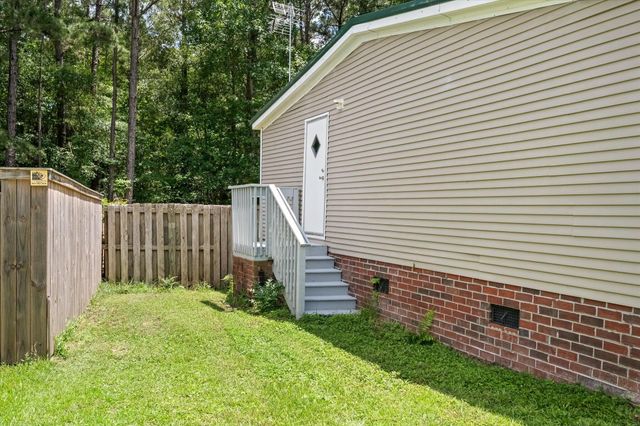 125 Fall Creek Boulevard, Summerville, SC 29483
