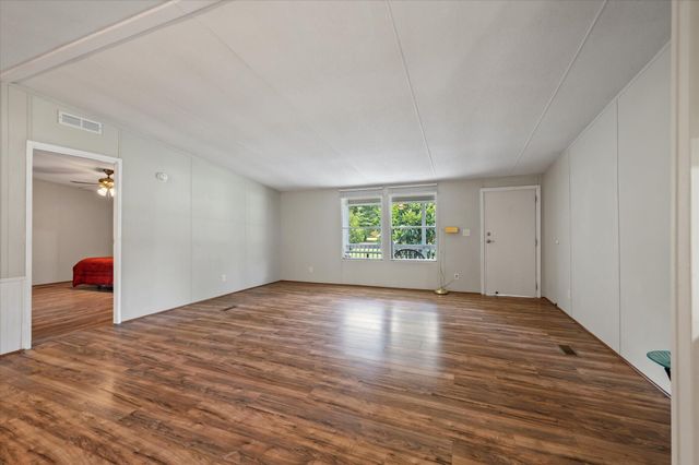 125 Fall Creek Boulevard, Summerville, SC 29483