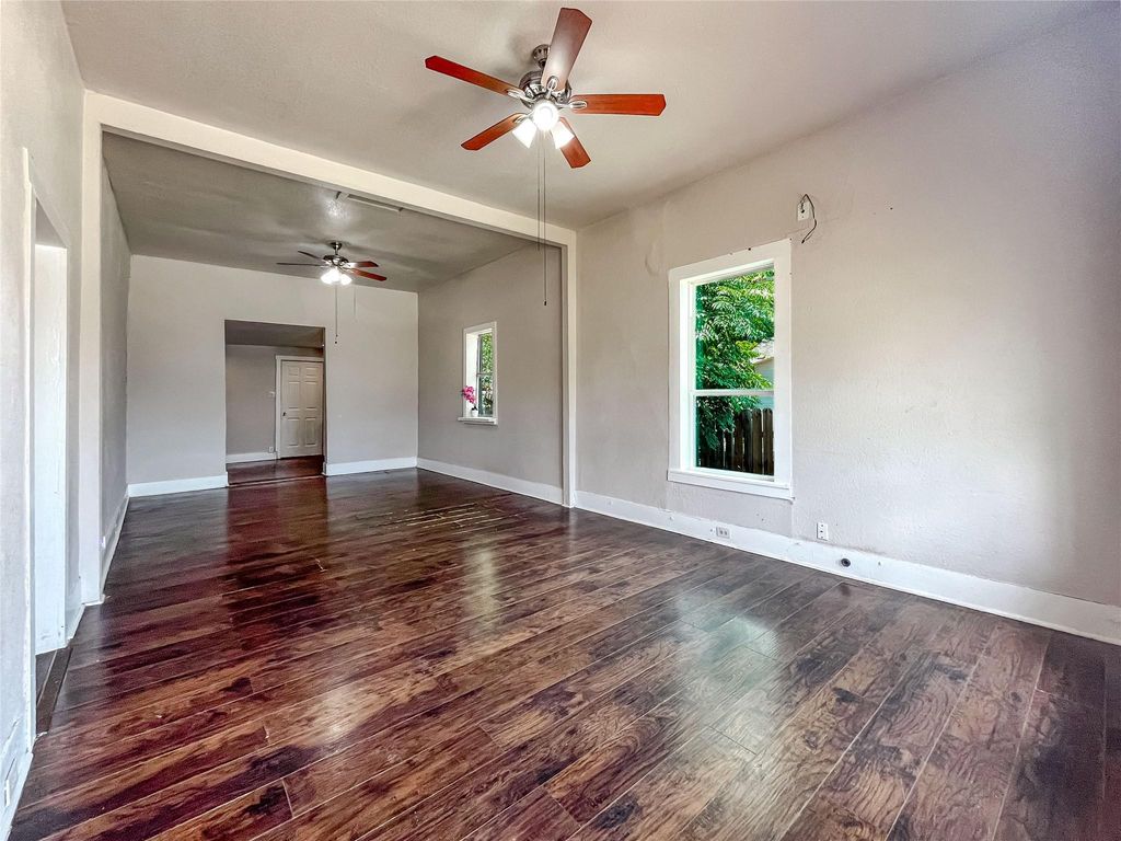 1216 Delaware ST, San Antonio, TX 78210