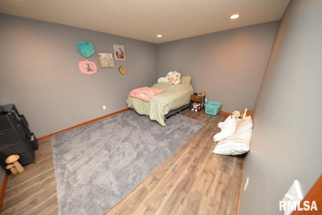 501 CARDINAL Drive, Mt Vernon, IL 62864