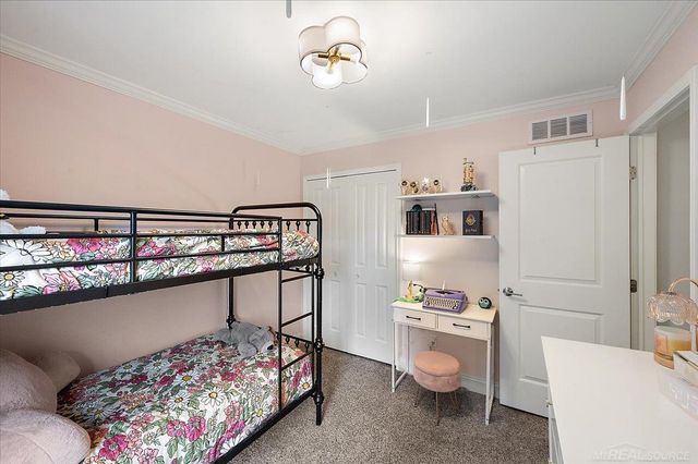 61411 WOODFIELD Way, Washington Twp, MI 48094