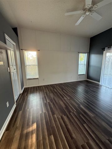 5841 DORHAM PLACE, Wesley Chapel, FL 33545