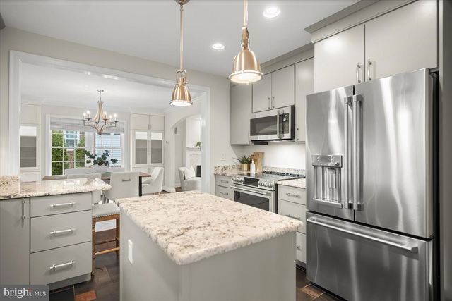 1308 N ILLINOIS ST, Arlington, VA 22205