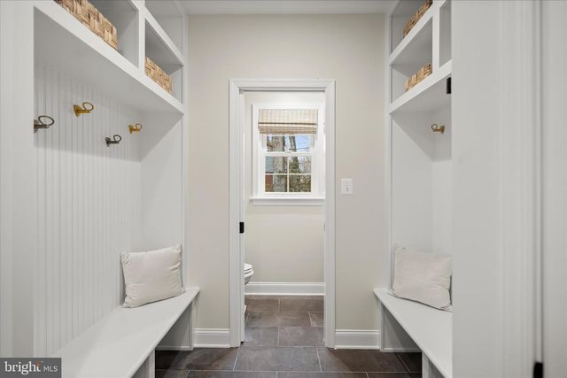 1308 N ILLINOIS ST, Arlington, VA 22205