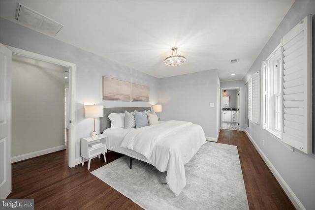 1308 N ILLINOIS ST, Arlington, VA 22205