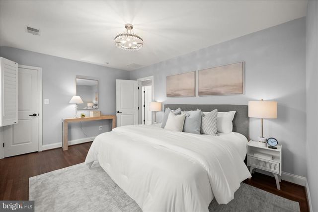 1308 N ILLINOIS ST, Arlington, VA 22205