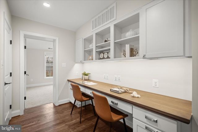 1308 N ILLINOIS ST, Arlington, VA 22205