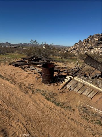 14423 Lynn, Apple Valley, CA 92307