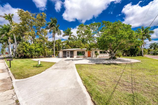 312 MCGREGOR STREET, Punta Gorda, FL 33950