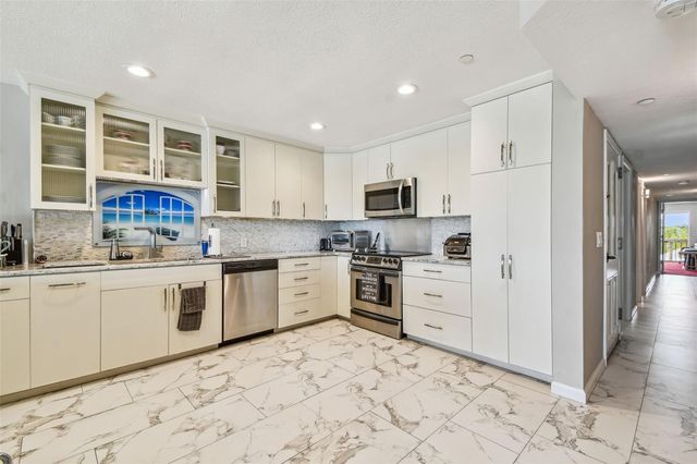 19010 GULF BOULEVARD 203, Indian Shores, FL 33785