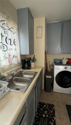 1510 W 84th, Los Angeles, CA 90047