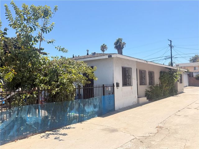 1510 W 84th, Los Angeles, CA 90047