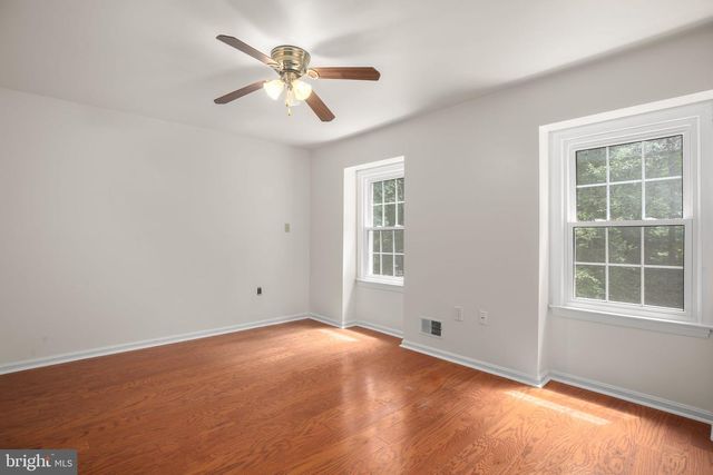 6401 WOLF RUN HUNT CT, Fairfax Station, VA 22039