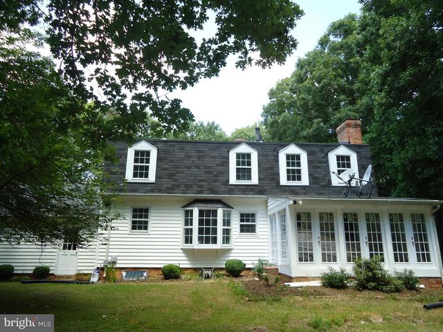 6401 WOLF RUN HUNT CT, Fairfax Station, VA 22039
