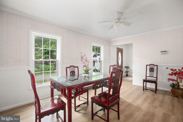 6401 WOLF RUN HUNT CT, Fairfax Station, VA 22039
