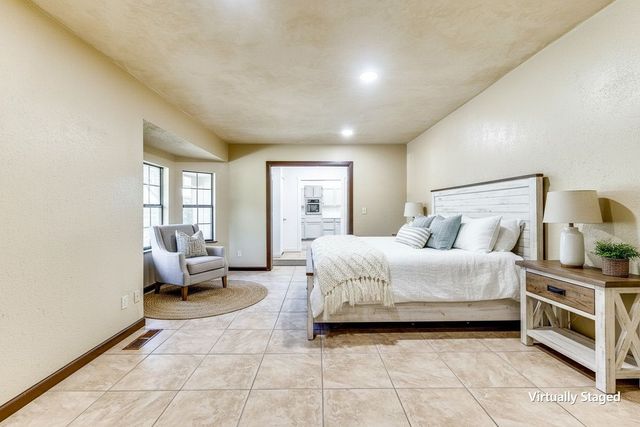 10807 N 177th East Avenue, Owasso, OK 74055