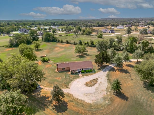 10807 N 177th East Avenue, Owasso, OK 74055