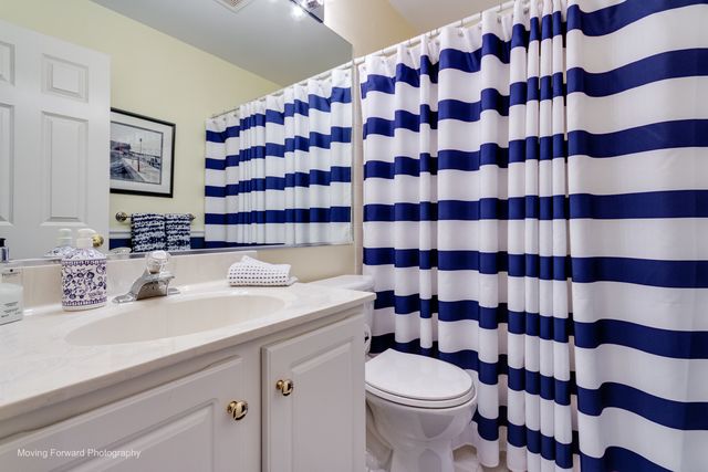 2737 Cameron Court, Darien, IL 60561