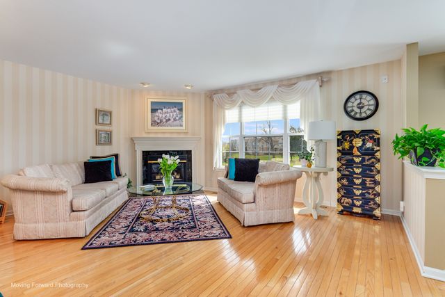 2737 Cameron Court, Darien, IL 60561