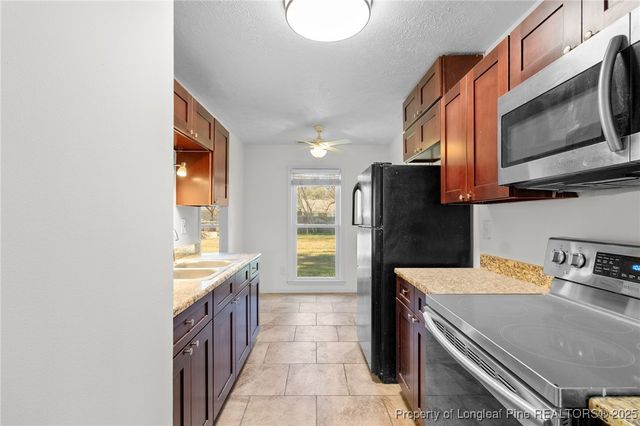 1033 Oakstone Drive, Fayetteville, NC 28314