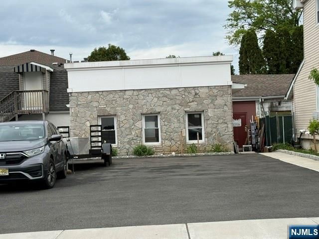 17 Forest Street, North Arlington, NJ 07031