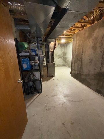 430 E Wild Plum Rd, Derby, KS 67037