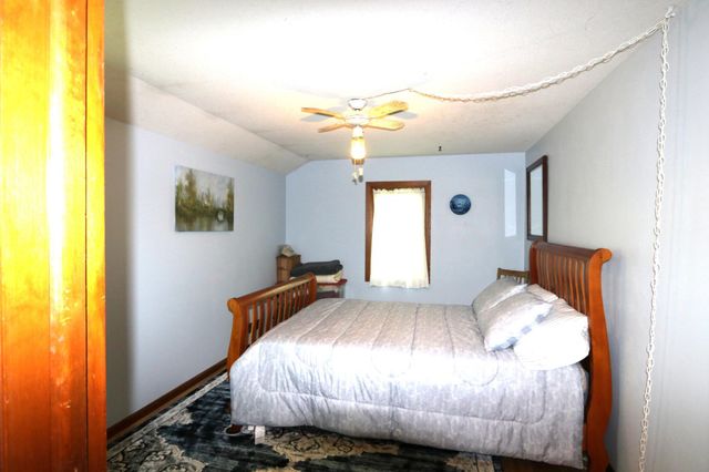 345 Walnut Lane, Apple Valley, MN 55124