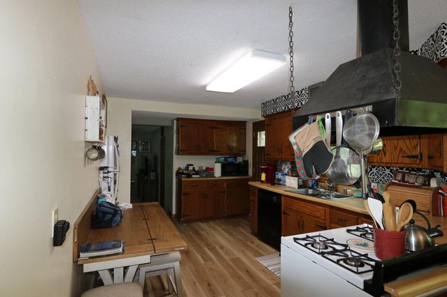 345 Walnut Lane, Apple Valley, MN 55124