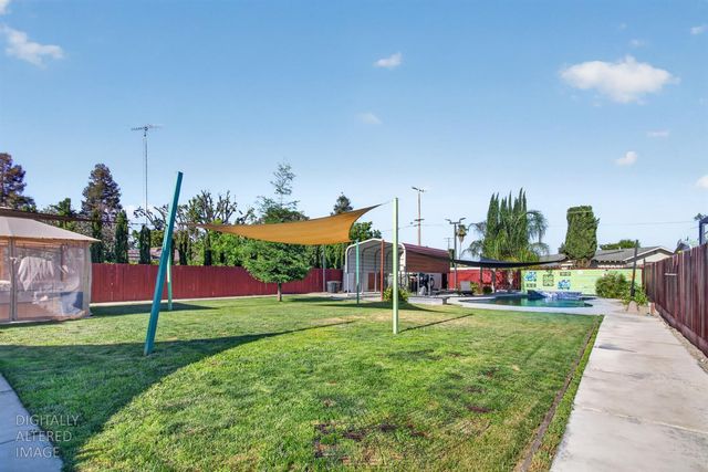 2500 Greenboro St, Turlock, CA 95382