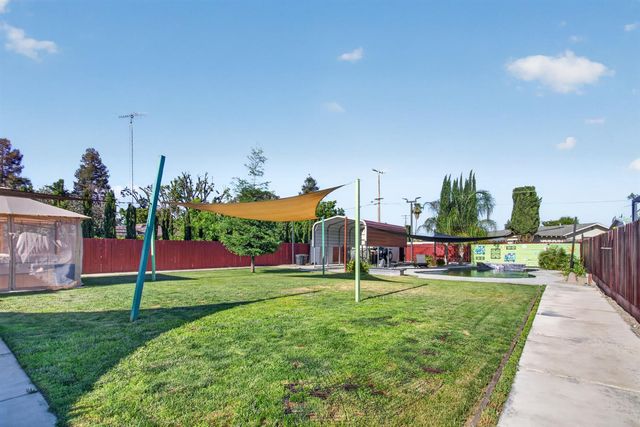 2500 Greenboro St, Turlock, CA 95382