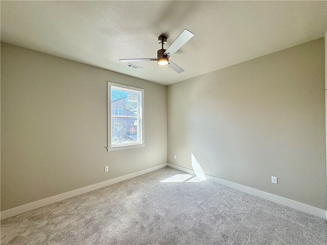 3201 N Sumac Drive, Fayetteville, AR 72703