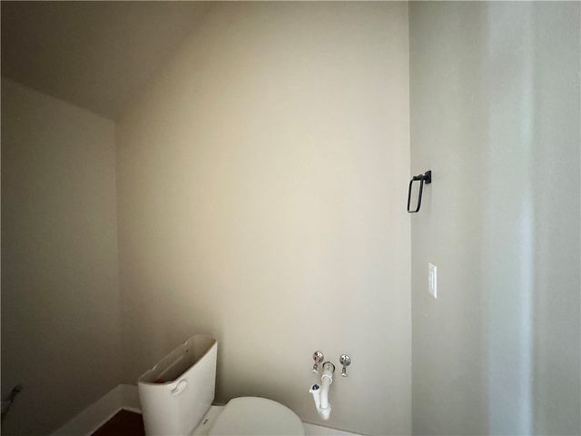 3201 N Sumac Drive, Fayetteville, AR 72703