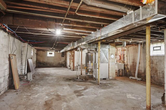 5960 White Oak Avenue, Hammond, IN 46320