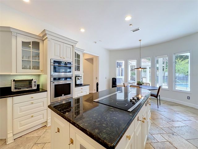 2204 CAIRNS COURT, Orlando, FL 32835