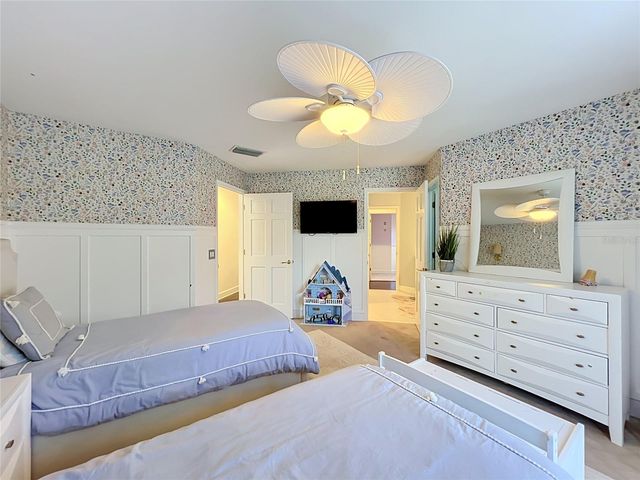 2204 CAIRNS COURT, Orlando, FL 32835