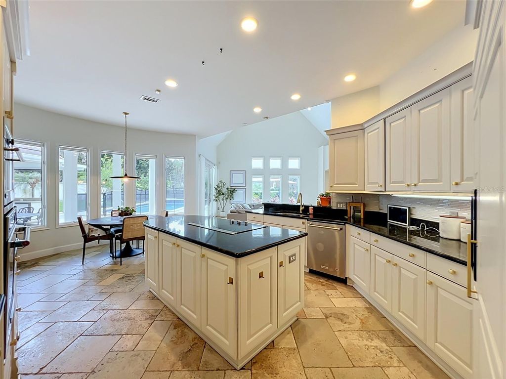 Image 16 of property listing at 2204 CAIRNS COURT, Orlando, FL 32835